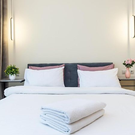 Comfort Apartment Near Minskaya Metro Station And Dreamtown Kiev Extérieur photo