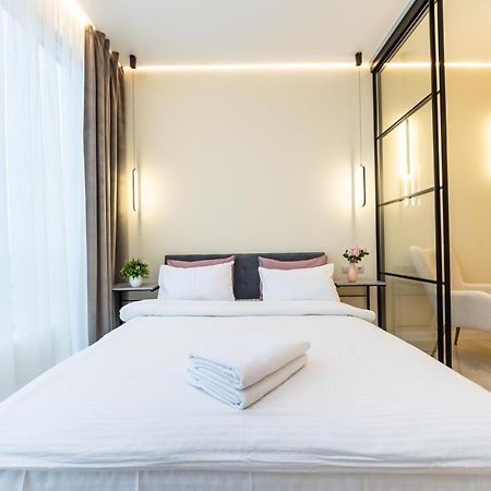 Comfort Apartment Near Minskaya Metro Station And Dreamtown Kiev Extérieur photo
