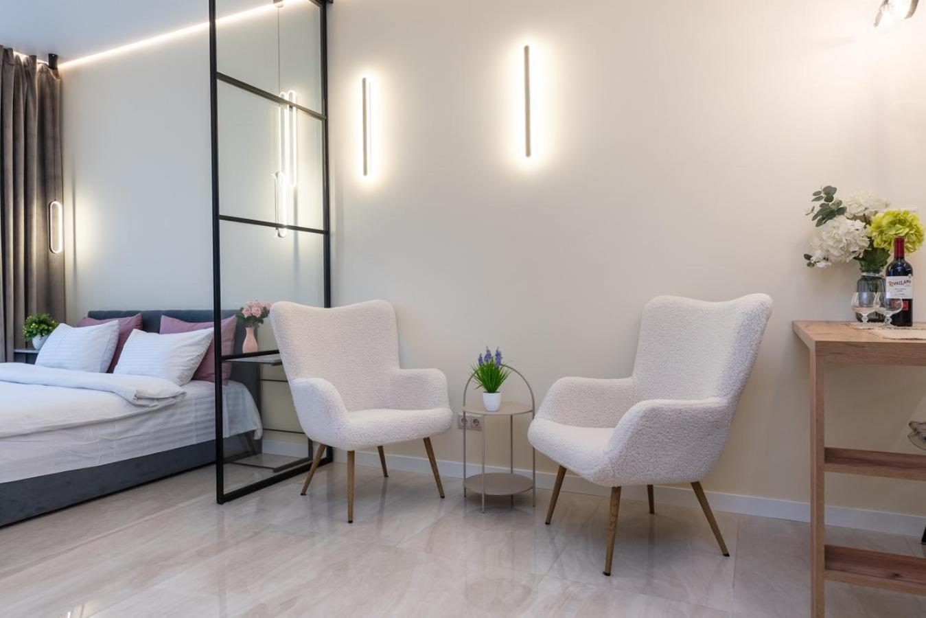 Comfort Apartment Near Minskaya Metro Station And Dreamtown Kiev Extérieur photo