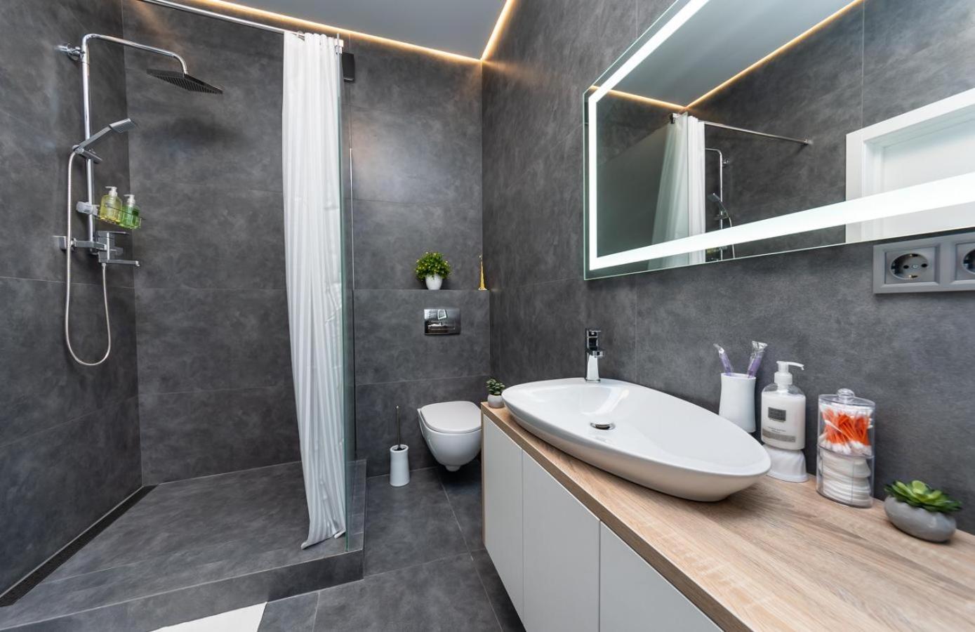 Comfort Apartment Near Minskaya Metro Station And Dreamtown Kiev Extérieur photo